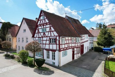 Geschichtsträchtiges Mehrfamilienhaus mit Top-Rendite - Aufwendig saniert, klug investiert
