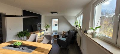 Traumhafte Dachgeschosswohnung mit Fernblick und Balkon - ab 01.02.2026 verfügbar!