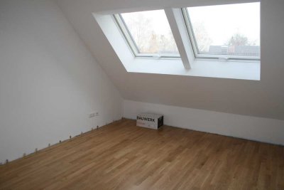 NEUBAU - CHARMANTE 2-ZIMMER-DACHGESCHOSSWOHNUNG