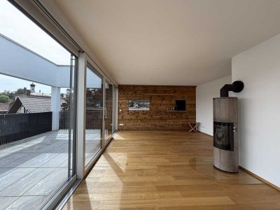 Penthouse: Exklusiver Lifestyle mit Kamin und Sauna