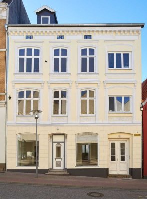 Renovierter 3-Zimmer Altbau, 2. OG, zentrumsnah