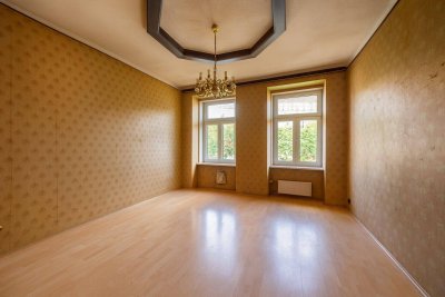 ++NSG122++ Charmante 4-Zimmer Altbauwohnung mit viel Potenzial in Toplage – sanierungsbedürftig"