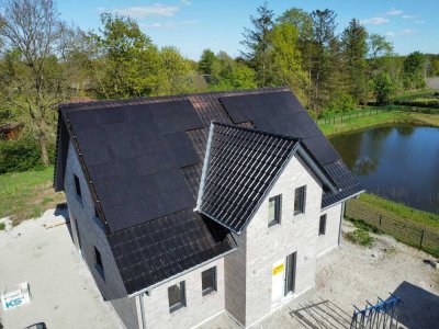 Erdgeschosswohnung mit Terrasse und Geräteraum
