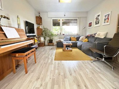 **DEMNÄCHST MODERNISIERT**Familiengerechtes Reihenhaus mit Dachstudio sucht nette Mieter!