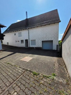 MODERNER CHIC IN RENOVIERTEM BAUERNHAUS!