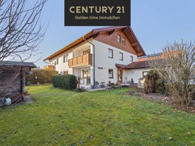 Doppelhaushälfte mit zwei Wohneinheiten und großem Garten – Vielseitig und charmant!