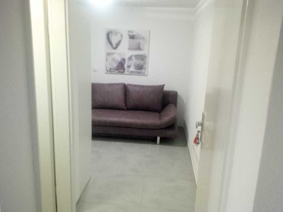 1-Zimmer-Studentenwohnung mit Einbauküche, eigenem Bad und WC in Frankfurt
