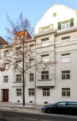 Ganz oben! + Parkett + Fußbodenheizung + Wohnküche + Balkon + Wanne & Dusche + Übernahme EBK möglich
