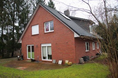 Schönes Zweifamilienhaus mit Vollkeller in Buchholz Steinbek zu verkaufen