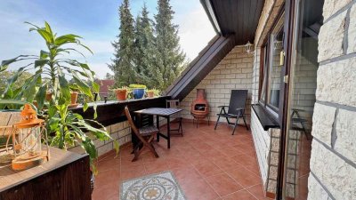 Helle 3-Zimmer Dachgeschosswohnung mit Terrasse und Garten in Berlin-Rudow