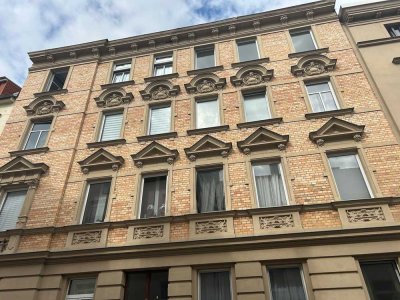 Erstbezug in gemütlichem Apartment mit Sichtbalken & Kochnische in beliebter Lage!