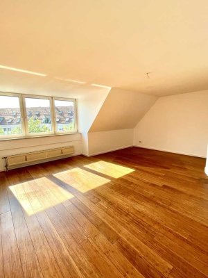 Renovierte 3-ZKB-Maisonette Wohnung mit Tiefgarage+Außenstellplatz
