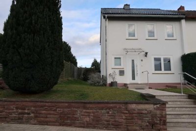 Gepflegtes Reiheneckhaus mit Garten in Lemgo Nord-Ost!