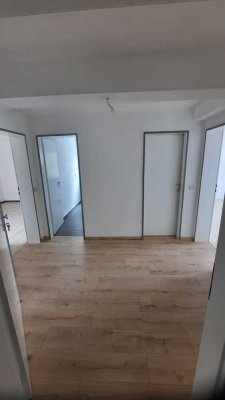 EG-Wohnung mit zwei Zimmern und EBK in Medebach