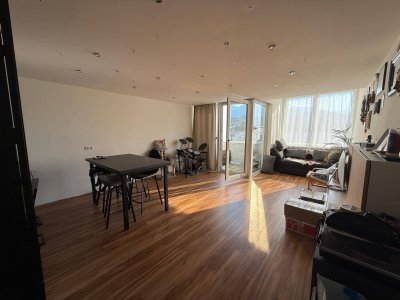 Moderne, helle Wohnung mit Terrasse, Balkon und eigenem Tiefgaragenstellplatz