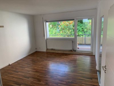 Ruhige 2,5 Zimmern Whg mit Balkon und EBK in Kaiserslautern Altstadt  10 min zu Fuß