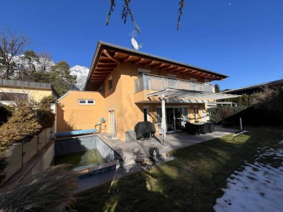 Top gepflegtes Einfamilienhaus in Absam mit Garten, Pool, Garage &amp; Solar – 5 Zimmer!