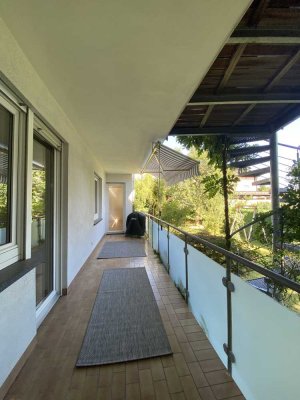 Sanierte 3,5-Zimmer-Wohnung mit Balkon und Einbauküche in Waldenbuch
