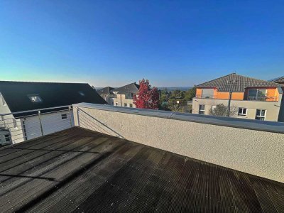 Attraktives und großzügiges Architektenhaus als DHH in begehrter Wiesbadener Wohnlage