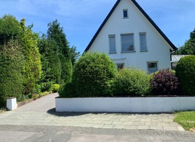 Zu vermieten: Einfamilienhaus in BI-Vilsendorf Traumgrundstück