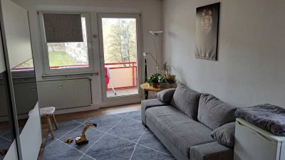 Sehr schöne 3 Zi. Wohnung, für Pärchen + Kind, mit Balkon, zu vermieten