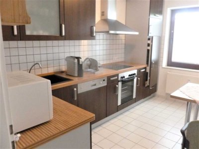 Gemütliche Wohnung mit großem Balkon, Einbauküche, Klimaanlage und PKW-Stellplatz in Forsbach