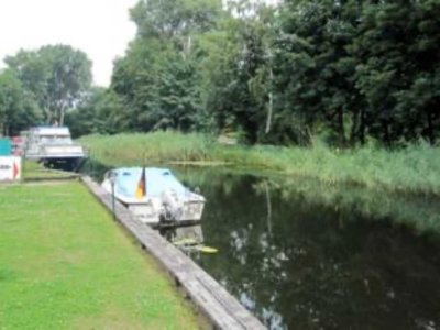 Große, helle, renovierte 2-Zimmerwohnungmit Garten am Wasser in Fehrbellin