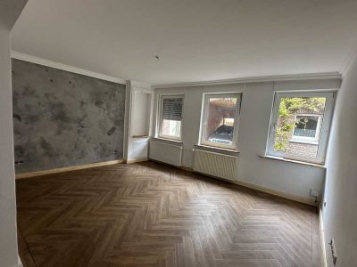 Attraktives Einfamilienhaus mit fünf Zimmern  in Heinsberg