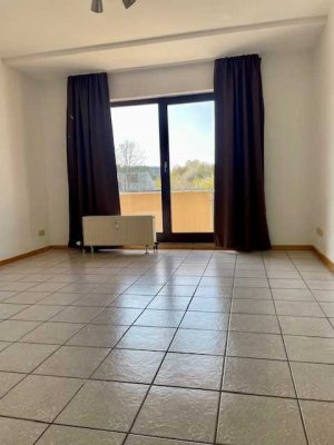 schöne Wohnung direkt an der Uni