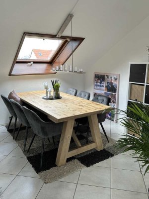 Geschmackvolle 3-Zimmer-Dachgeschosswohnung mit EBK und Garage in Bad Friedrichshall