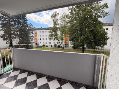 2,5 -Zimmer-Wohnung mit Balkonzugang im 1. Stock in München-Wellenkampstraße