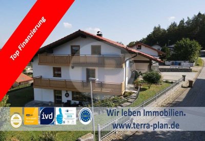 2-FAMILIENHAUS 
MIT EINLIEGERWOHNUNG