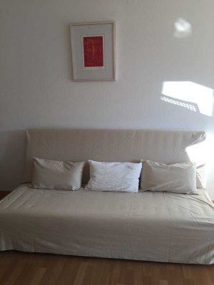 Exklusive, geräumige und gepflegte 1-Zimmer-Wohnung mit Balkon und Einbauküche in Wiesbaden