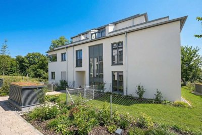 *3-Zimmer-Penthouse (Neubau) mit großer Rundum-Dachterrasse & 2 Stellplätzen in ruhiger Lage*