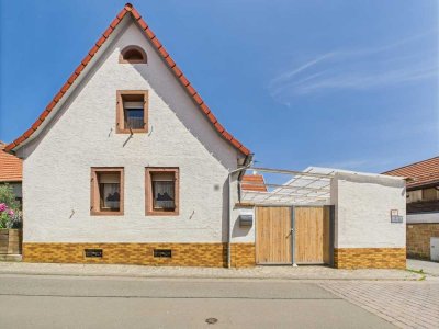 Sofort verfügbar! Sanierungsbedürftiges Einfamilienhaus inklusive Garten-GS zum Kauf in Bischheim!