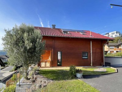 Erpel - Großzügige Maisonettewohnung mit traumhaftem Rheinblick