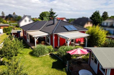 ~~Wo rotes Holz auf nordische Idylle trifft – Ihr Zuhause bei Bergen auf Rügen~~