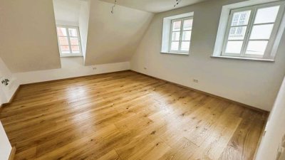 4-Zimmer-Wohnung in der Altstadt von Neuburg a. d. Donau– Kernsanierung, Fußbodenheizung und 2 Bäder