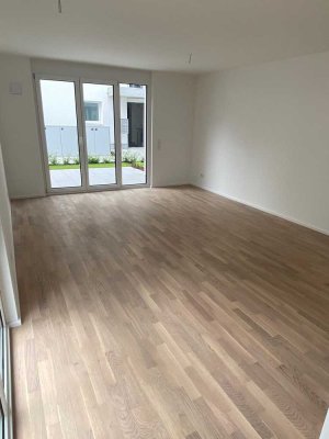 Exkl. 1-Zimmer-EG Whg mit EBK, Balkon, geh. Innenausstattung - top Verkehrsanbindung (10 Min Flugh)
