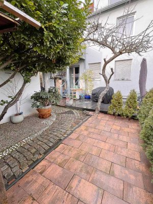 Exklusive 3 ZKB Erdgeschosswohnung mit Garten in Gersthofen zu verkaufen!
