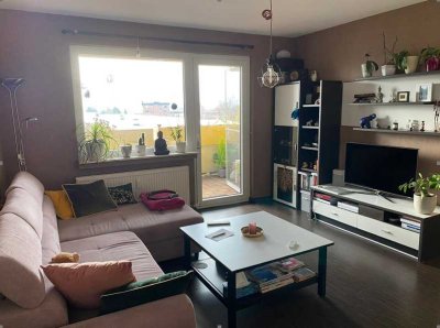 Gepflegte 2 Zi- Wohnung mit Balkon und EBK in Oberursel