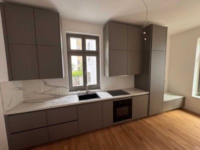 SPECIAL OFFER: KFW förderfähig: ERSTBEZUG im TOWNHOUSE: 3-Zi, 3 Etagen per SOFORT - PROV-FREI !!!