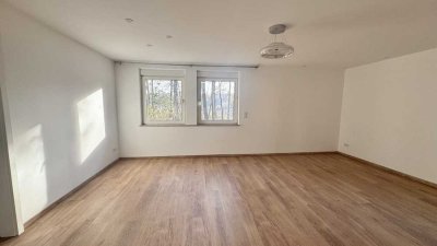 Nähe Dutzendteich ! Moderne 2-ZW 64 m², neue EBK, im Erdgeschoss