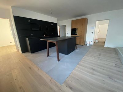 Wunderschöne, hochwertige Erdgeschoßwohnung mit Gartenfläche