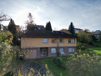 Freistehendes Einfamilienhaus mit viel Platz  und traumhaftem Ausblick  in begehrter Lage von Witzen