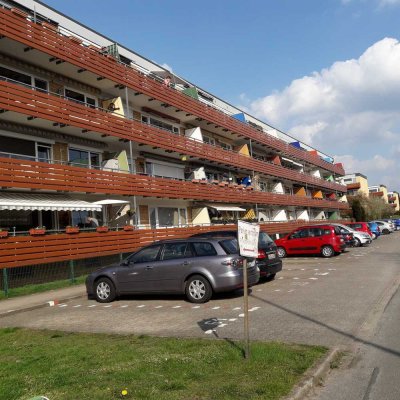 VERMIETETE 3-ZIMMER-WOHNUNG MIT GROßEM BALKON UND STELLPLATZ
