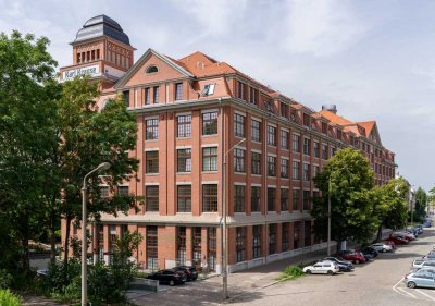 //Ein Traum auf 2 Etagen*Maisonette mit EBK in eh. Fabrikgebäude//