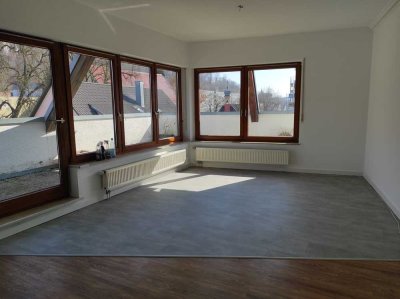 2-Zimmer-Whg mit Einbauküche und großem Balkon in zentraler Lage von Königsbronn