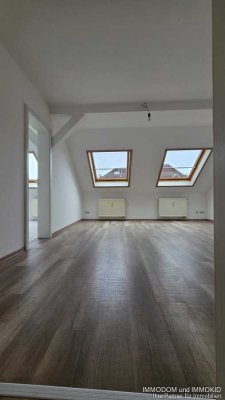 3-Zimmer-Dachgeschoss-Wohnung mit EINBAUKÜCHE in Zwickaus Nordvorstadt an SELBSTNUTZER zu verkaufen!