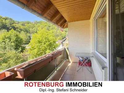 Gepflegte 2-Zi-DG-Eigentumswohnung mit großem Balkon, Blick ins Grüne in guter Stadtlage Rotenburg